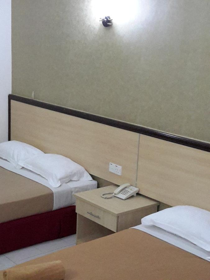 Tanjung Demong Beach Resort カンポン・クアラ・ベシュット エクステリア 写真
